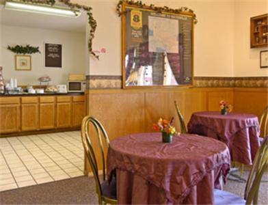 Super 8 By Wyndham Batesville Restaurante foto